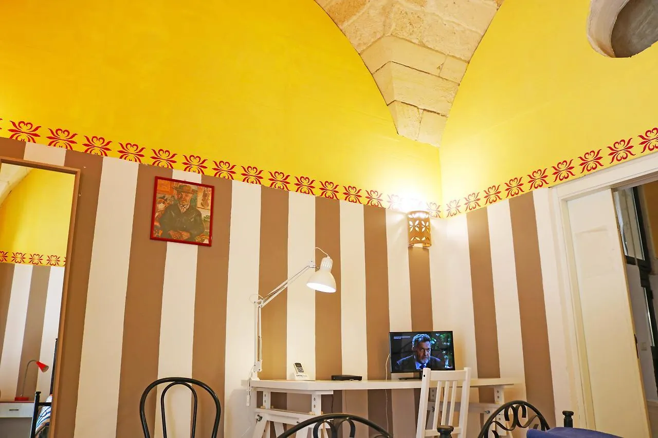 Отель La Piazzetta Лечче Гостевой дом