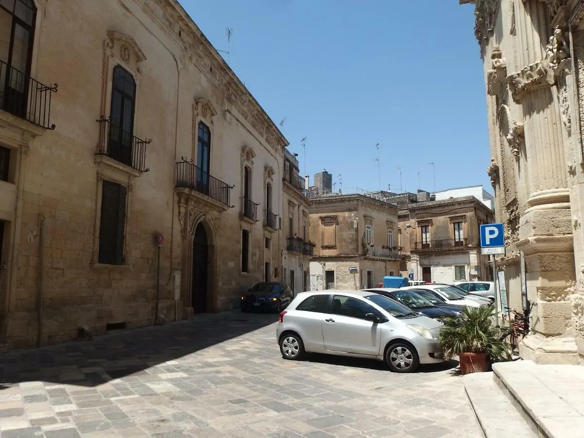 Отель La Piazzetta Лечче Гостевой дом